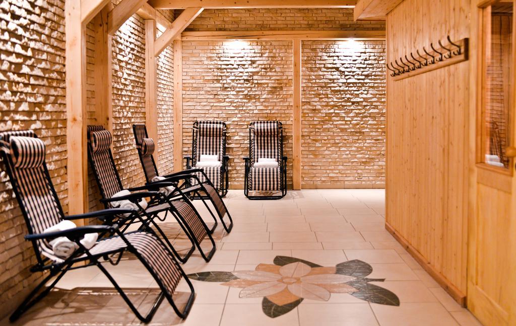 Hotel Sportwerk Tyniec Maly Dış mekan fotoğraf