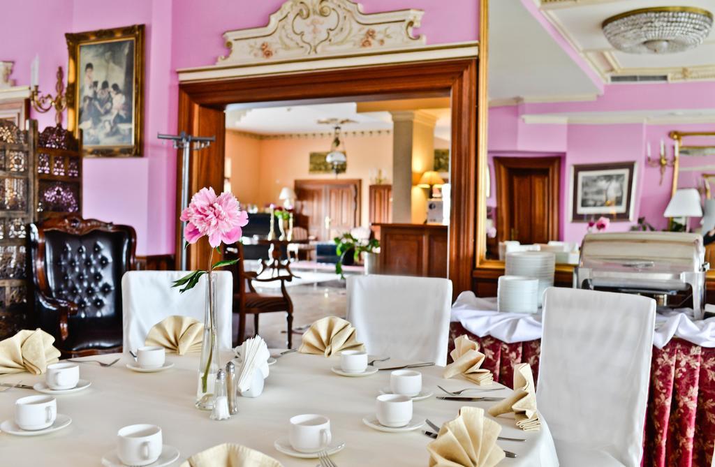 Hotel Sportwerk Tyniec Maly Dış mekan fotoğraf